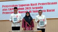 Diterima Bupati Epyardi Asda, Pemkab Solok Kembali Raih  Penghargaan Opini WTP Tahun 2021