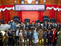 Pengucapan Sumpah Pimpinan dan Anggota DPRD Kab. Solok PAW Masa Bakti 2019-2024