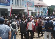 Ratusan Warga Gantung Ciri Kembali Gelar Aksi Demo ke Kantor Bupati Solok